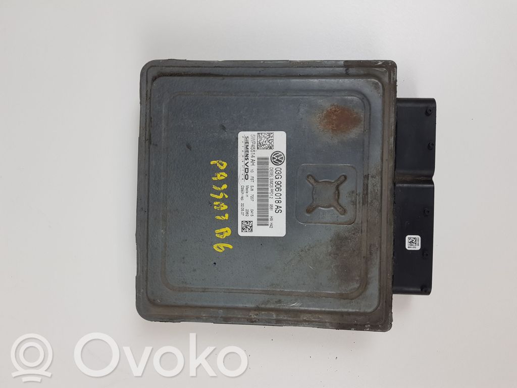 Volkswagen PASSAT B6 Engine control unit/module 
