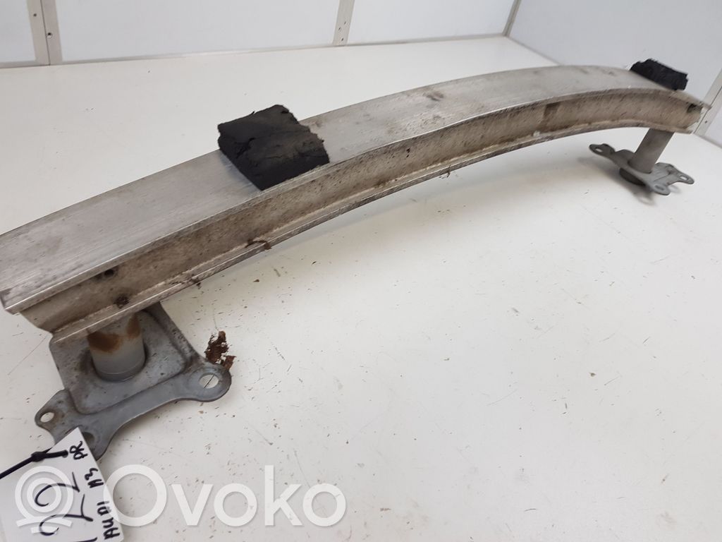 Priekšpusē bampera sija / balka   8L0807134A