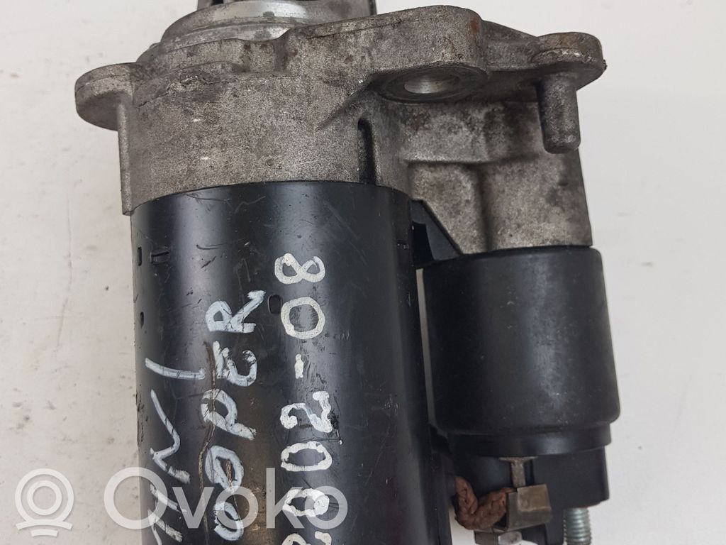 Starter motor   0001106019
