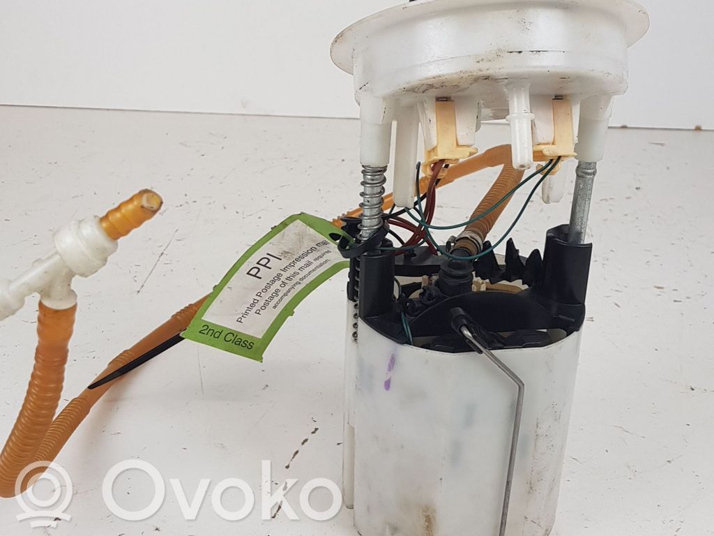 BMW 3 E90 E91 Pompe à carburant 
