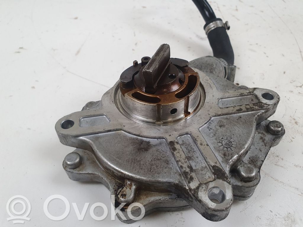 BMW 3 E90 E91 Vacuum pump 