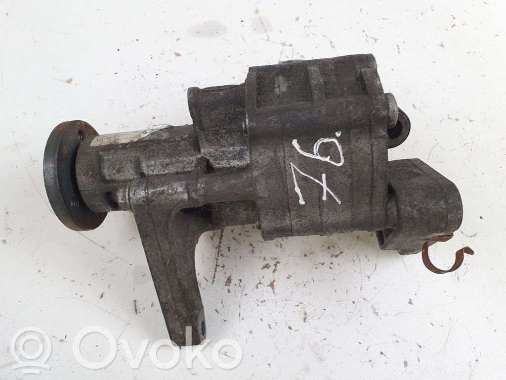 BMW X5 E70 Power steering pump 