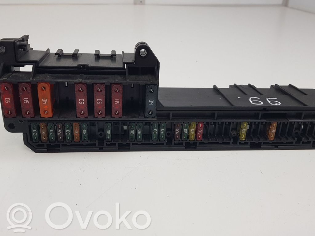 BMW 5 E60 E61 Fuse module 