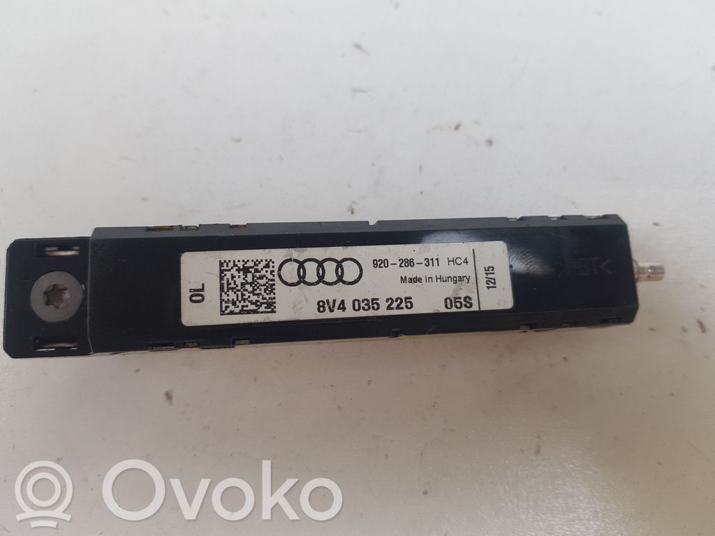 Antenas pastiprinātājs   8V4035225