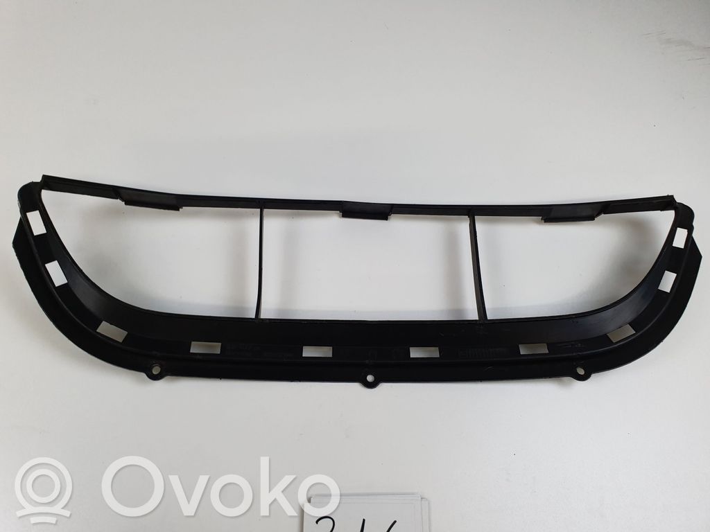 Moldura inferior del parachoques trasero   7897759