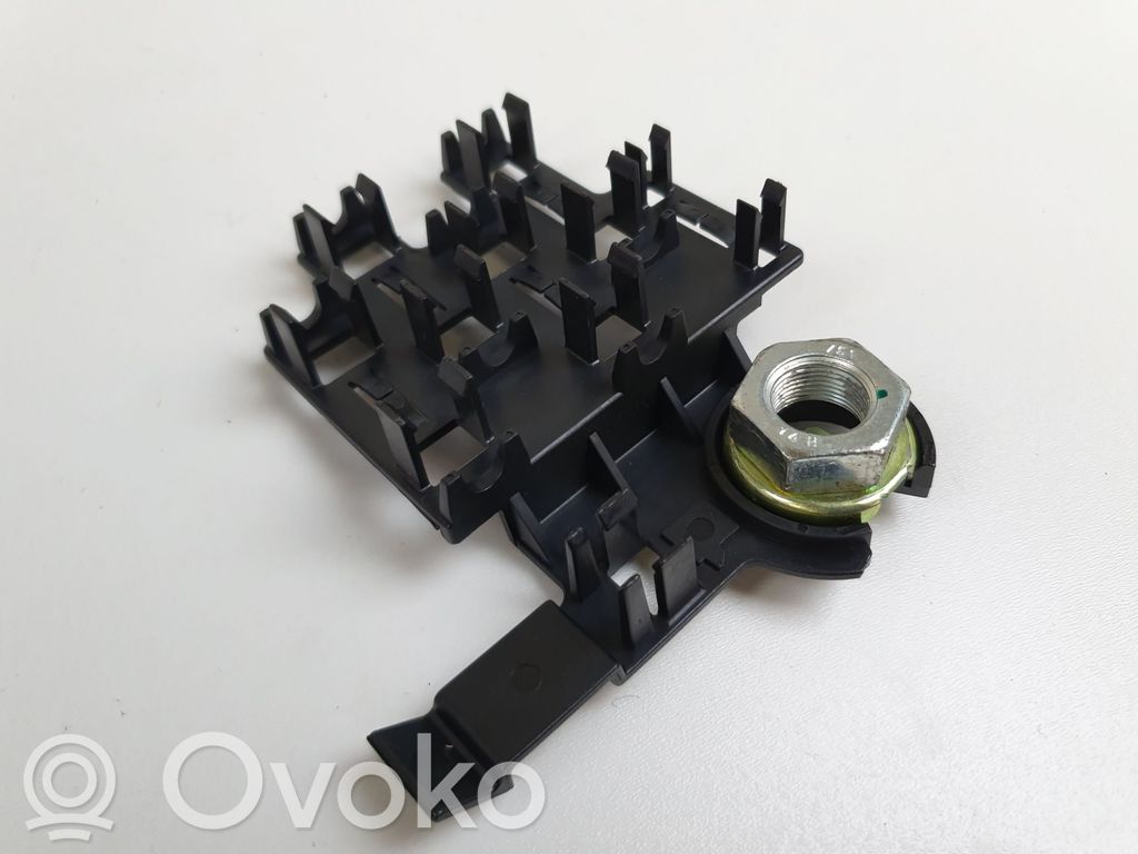 BMW 1 E81 E87 Radio antenna 