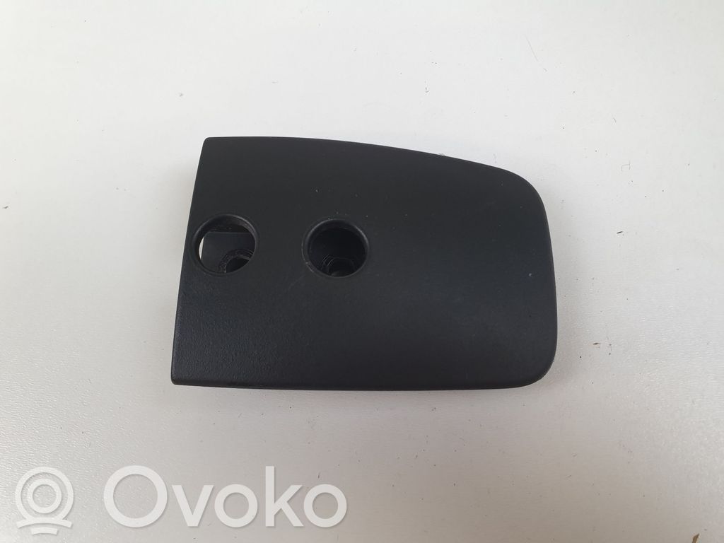 Ohjauspyörän asennon säätönuppi   1K0419378