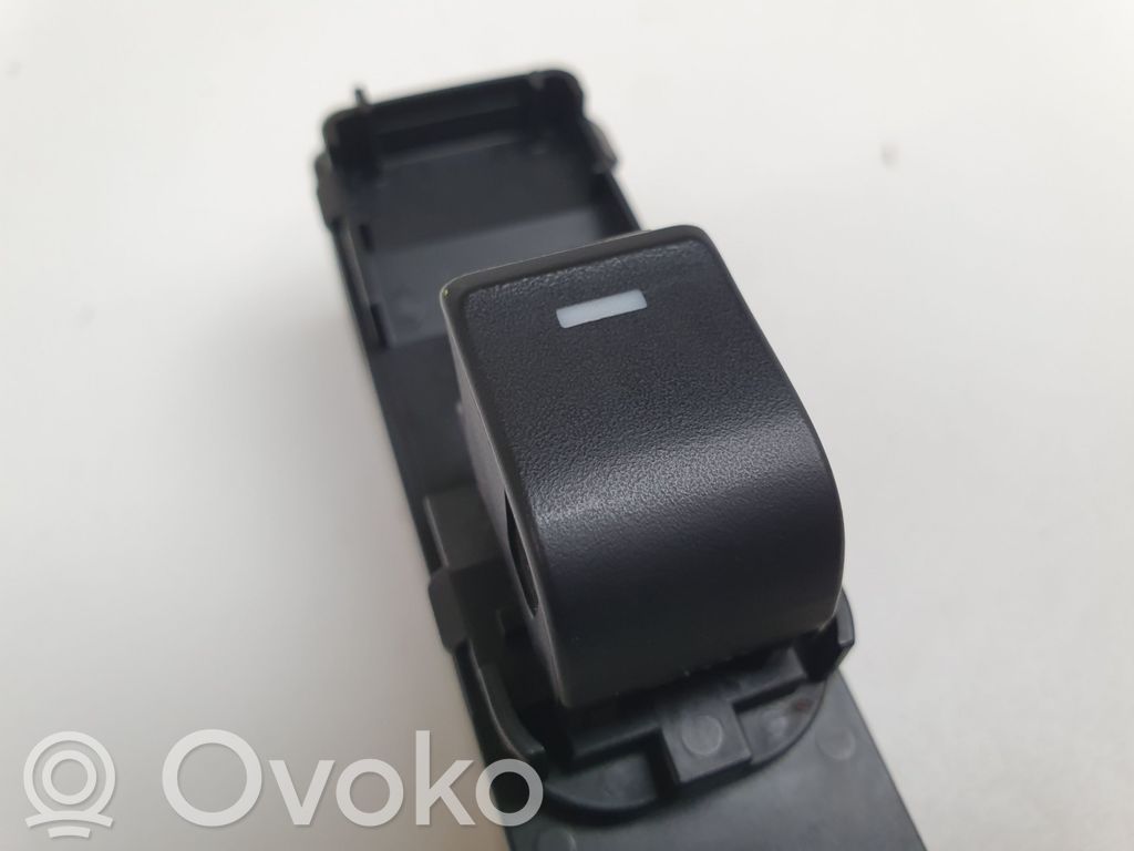 Mazda 6 Electric window control switch 