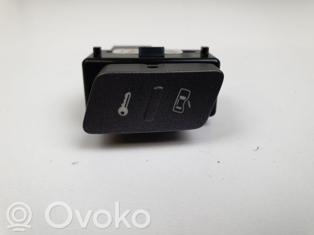 Volkswagen Phaeton Central locking switch button 