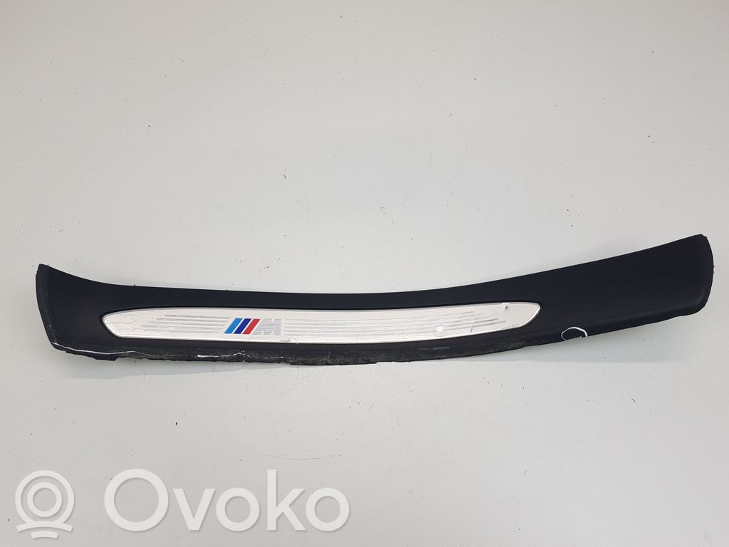 BMW 5 E60 E61 Garniture de marche-pieds arrière 