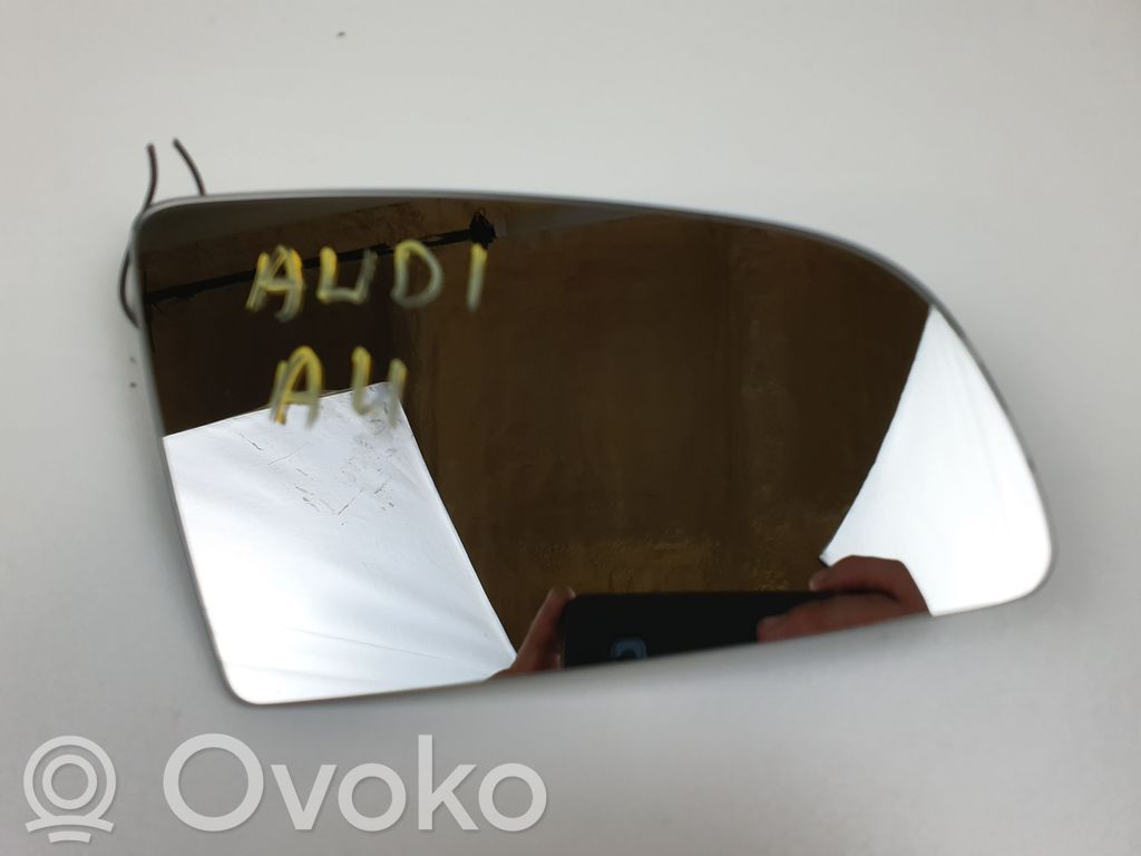 Audi A4 S4 B7 8E 8H Veidrodėlio stiklas 