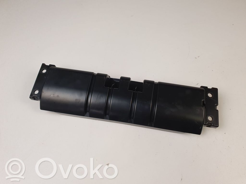 Muut kojelaudan osat   32219237
