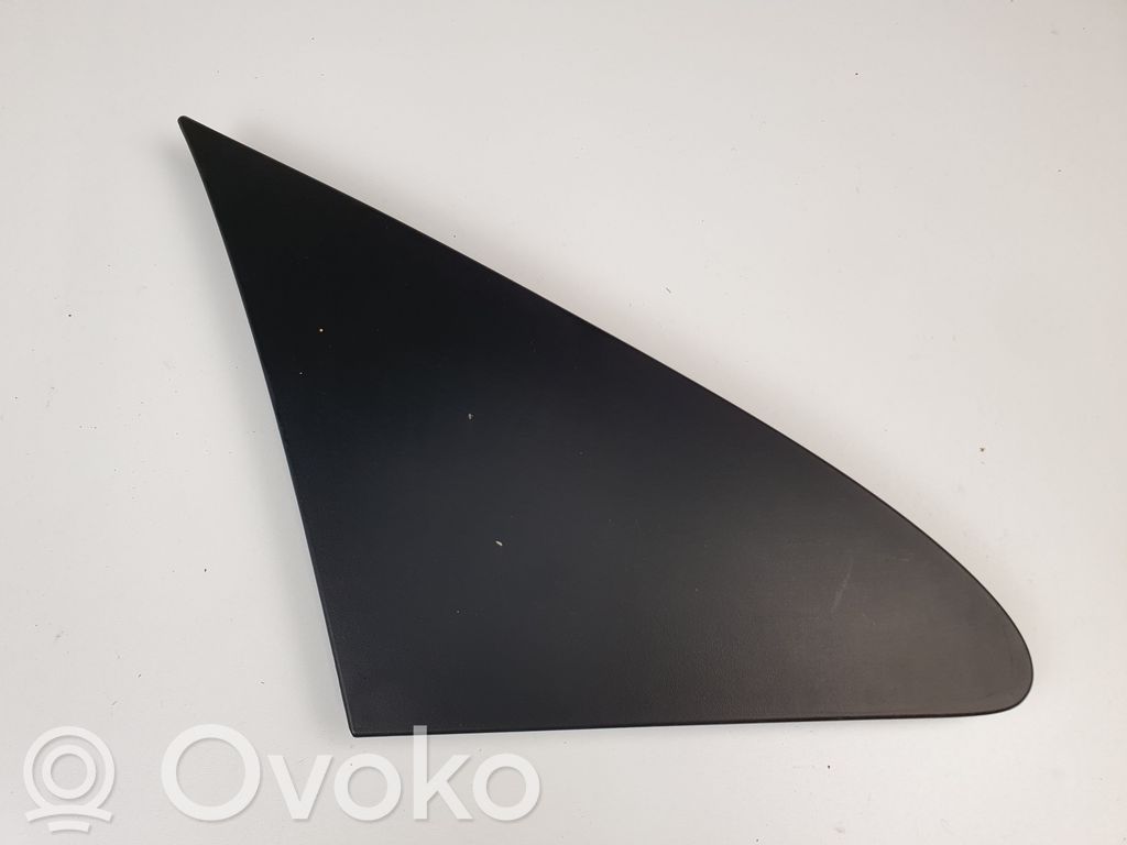 Windshield trim   1400953177
