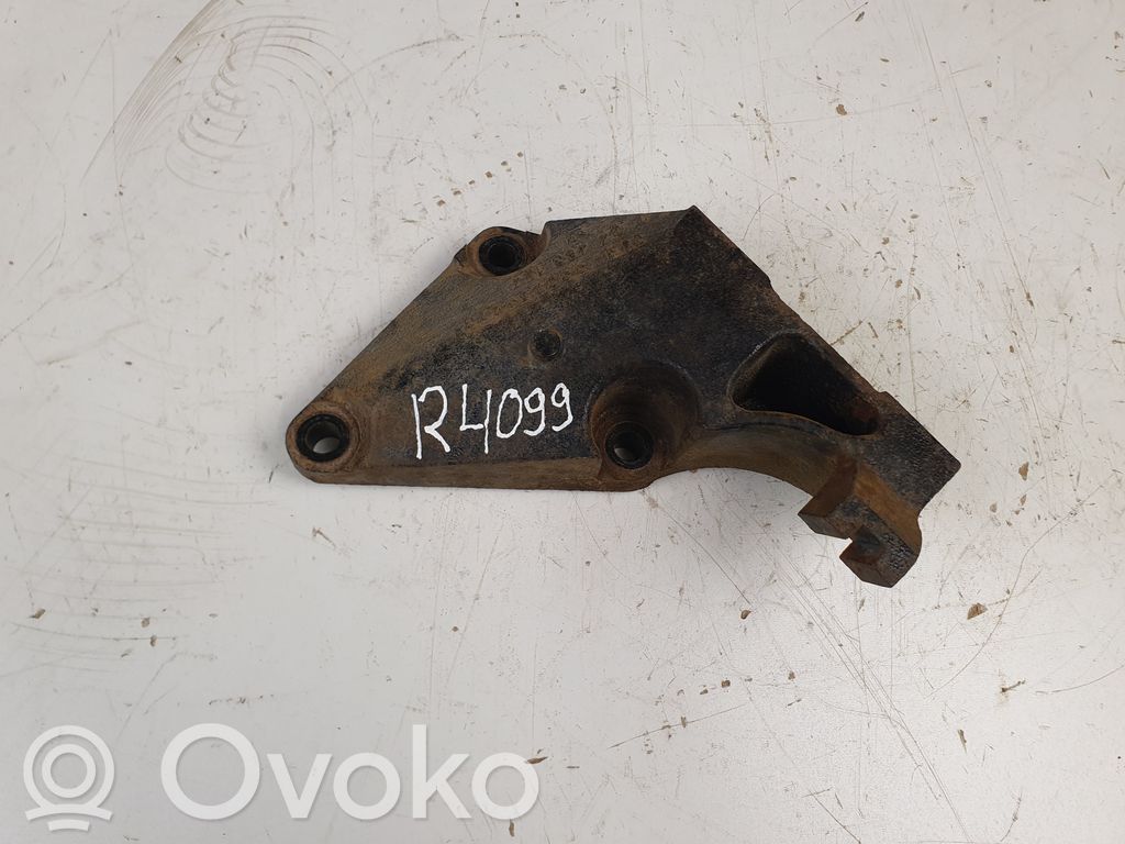 Opel Meriva A Engine mounting bracket 