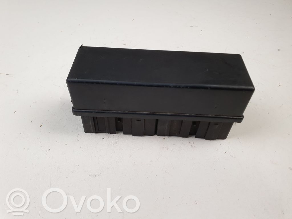 Sulakerasiasarja   04727370AA