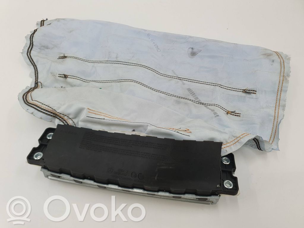 Mercedes-Benz C W205 Poduszka powietrzna Airbag chroniąca kolana 