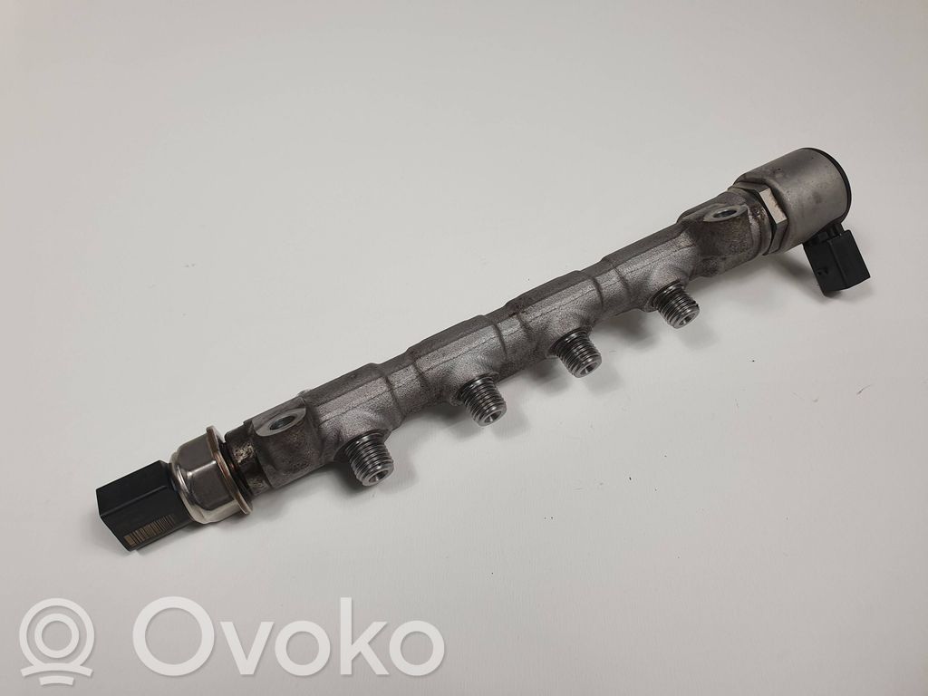 Volkswagen Golf VII Rampă alimentare injectoare 