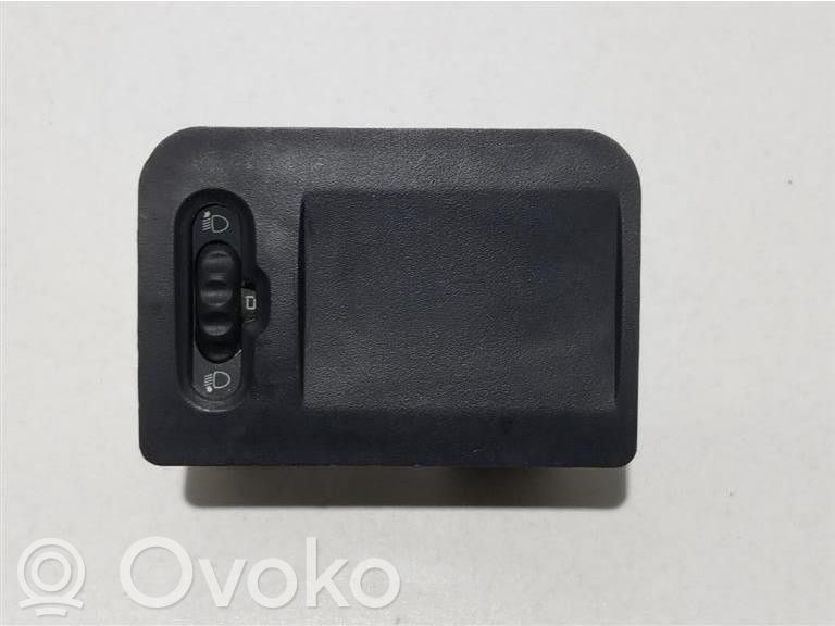 Renault Clio II Headlight level height control switch 