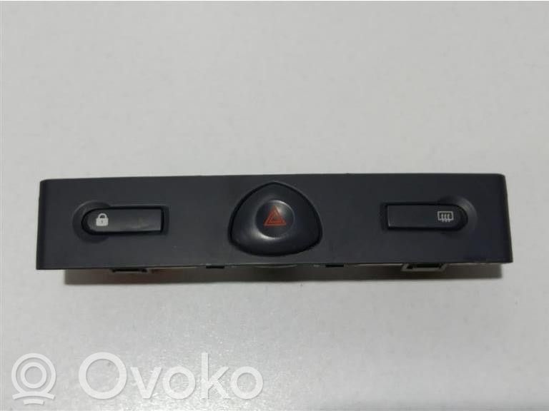 Renault Clio II Hazard light switch 