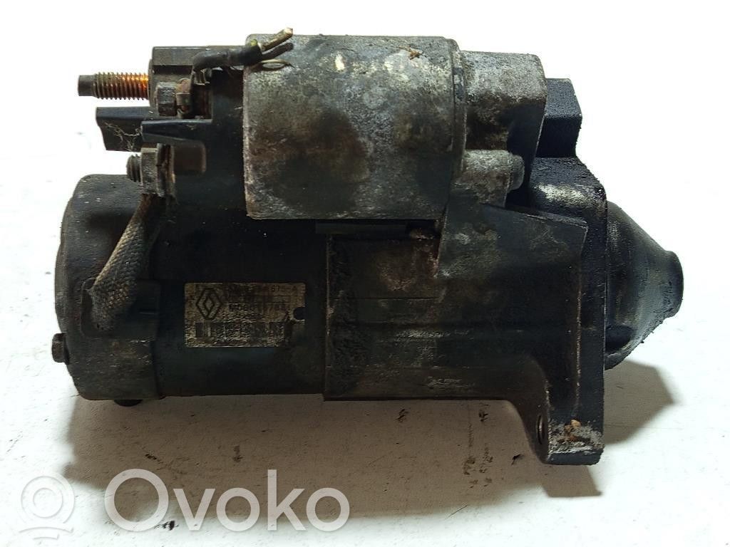 Renault Clio III Starter motor 