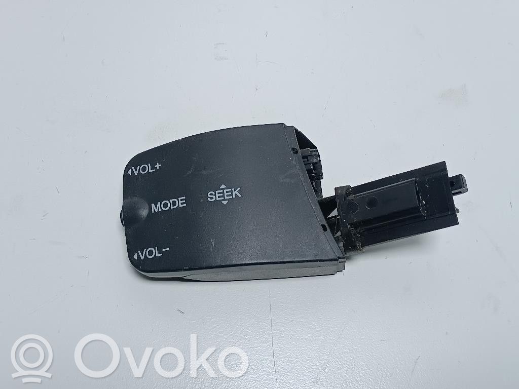 Ford Focus Multifunctional control switch/knob 
