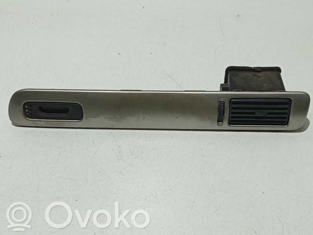 Chevrolet Tacuma Sānu gaisa režģis 