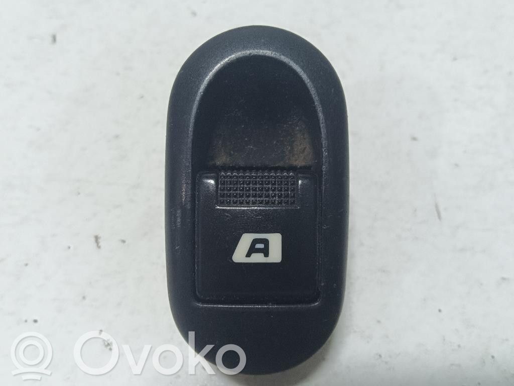 Citroen C3 Electric window control switch 