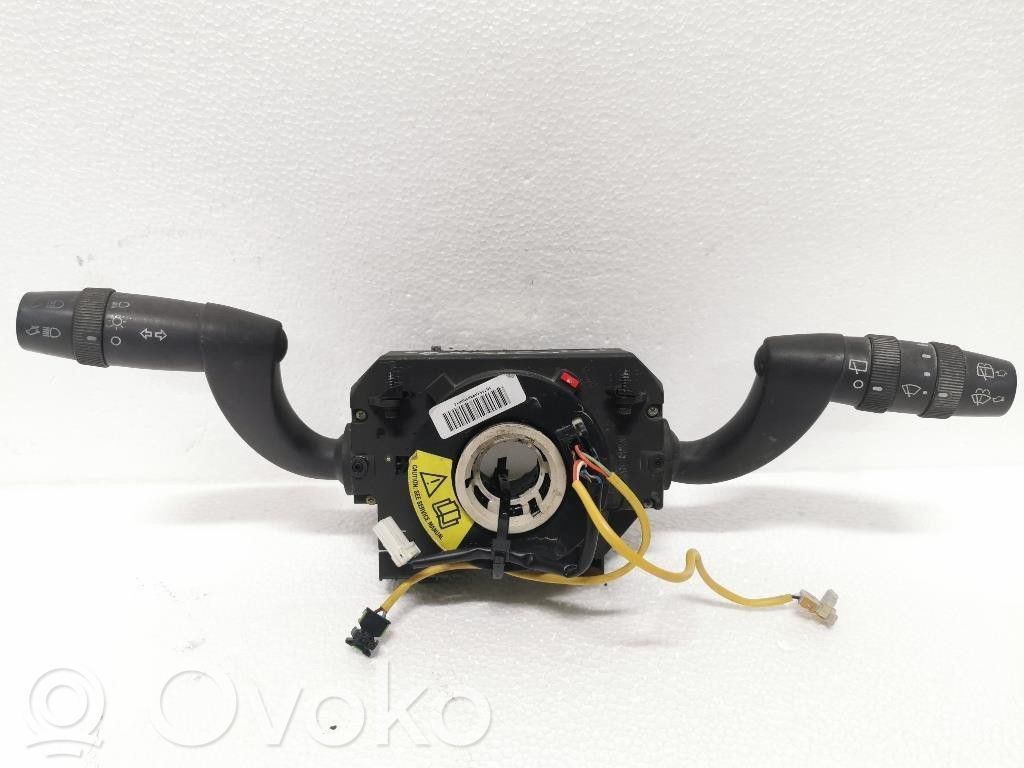 Lancia Ypsilon Interruptor/palanca de limpiador de luz de giro 