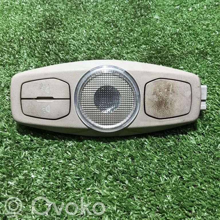 Ford Mondeo MK IV Etuistuimen valo 