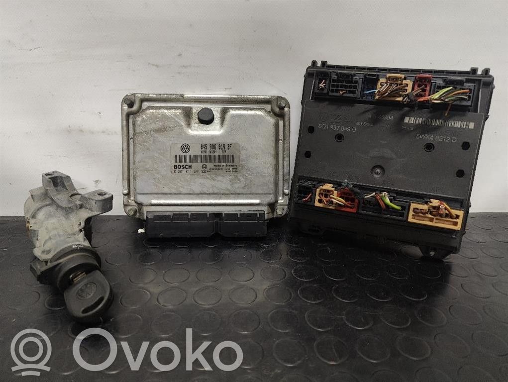 Volkswagen Polo Kit cu ECU motor și set închidere uși 