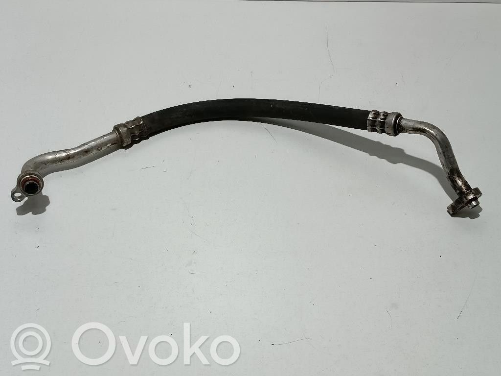 Ford Focus Ilmastointilaitteen putki (A/C) 