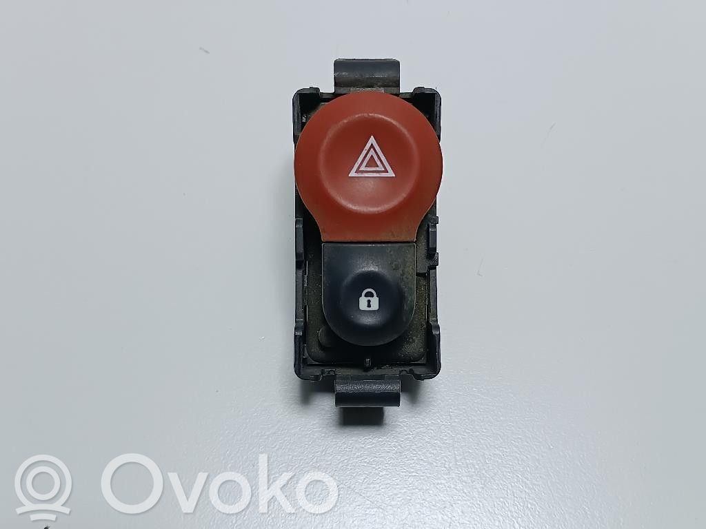 Renault Kangoo II Botón interruptor de luz de peligro 
