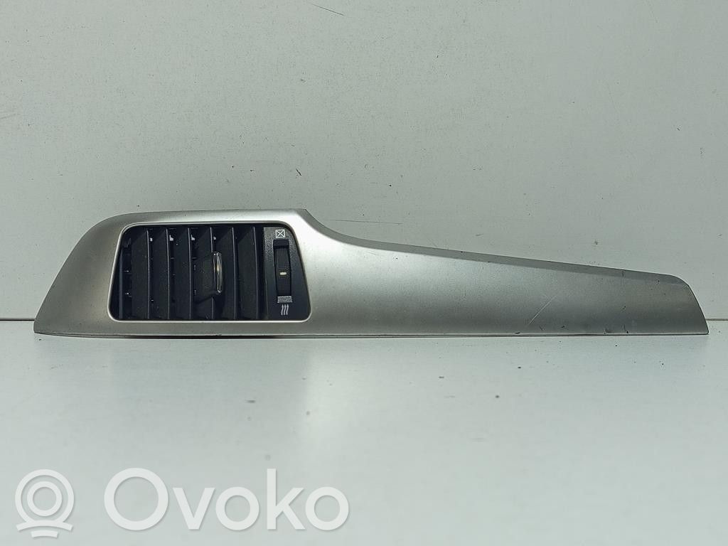 Chevrolet Captiva Moldura protectora de la rejilla de ventilación lateral del panel 