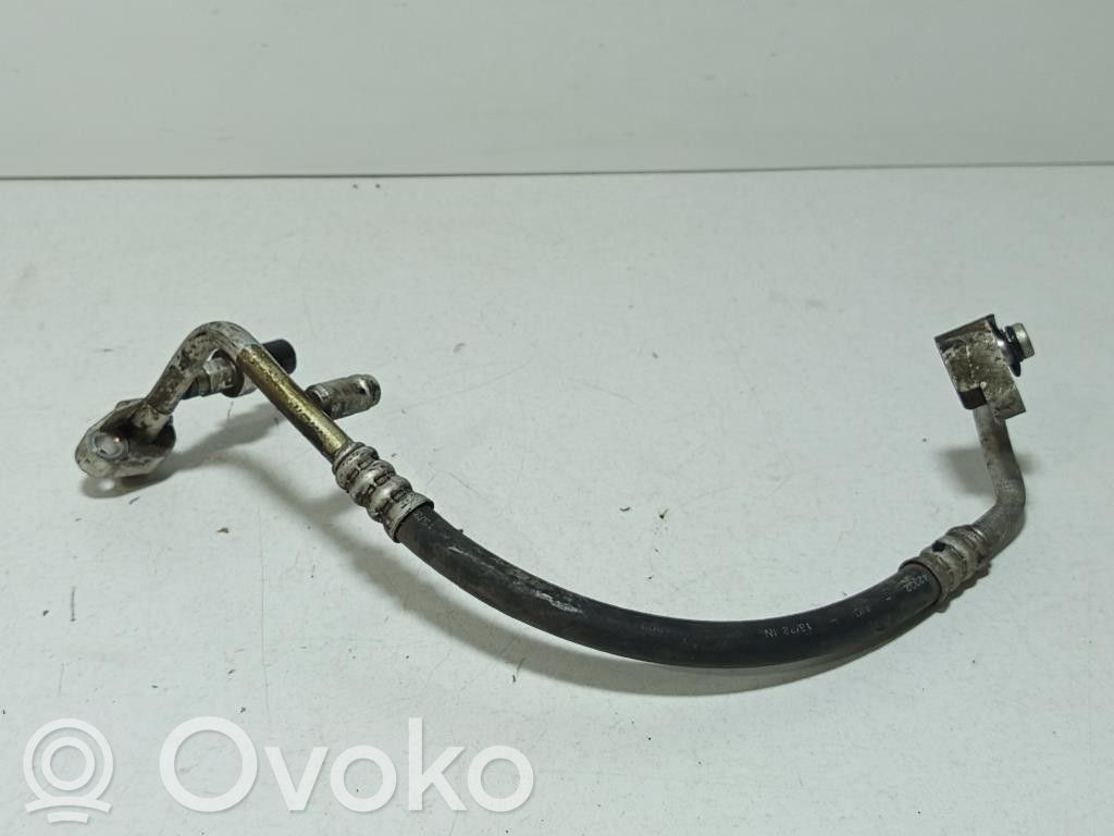 Dodge Avenger Ilmastointilaitteen putki (A/C) 