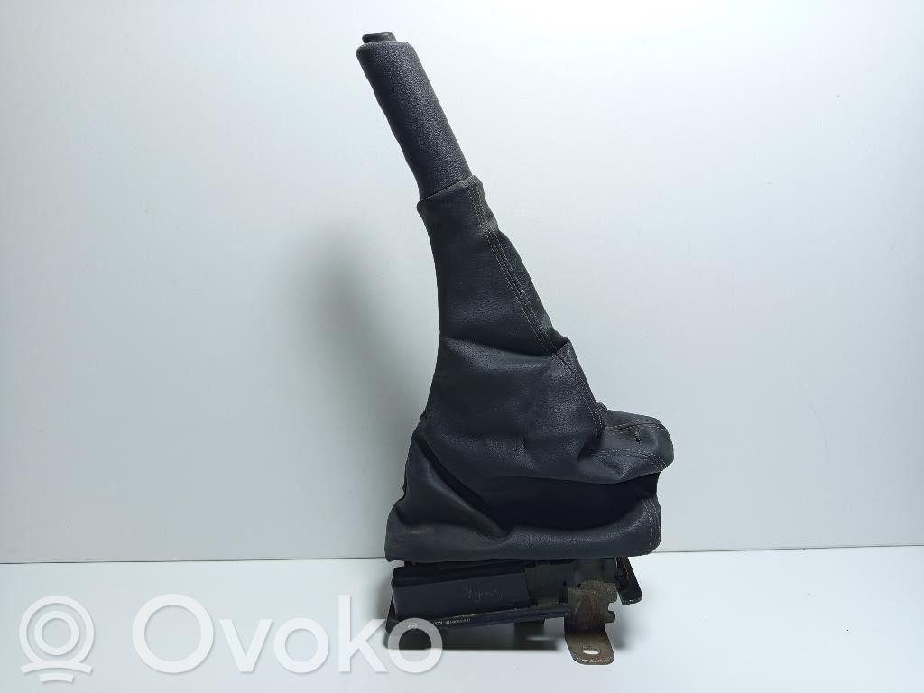 Frein à main / assemblage du levier   F4R720