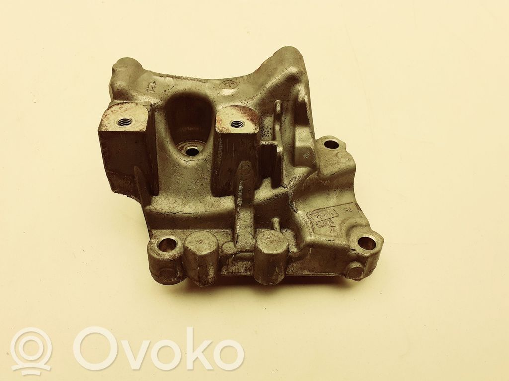 Land Rover Range Rover Evoque L538 Fuel filter bracket/mount holder 