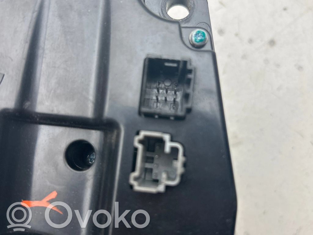 Tesla Model S Akkulaturi (vaihtoehtoinen) 