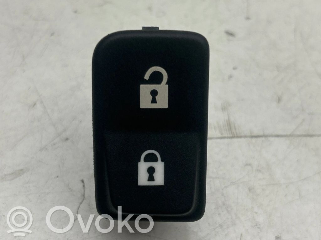 Volvo C30 Central locking switch button 