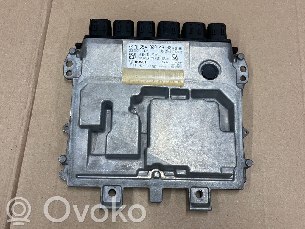 Mercedes-Benz C W205 Engine control unit/module 