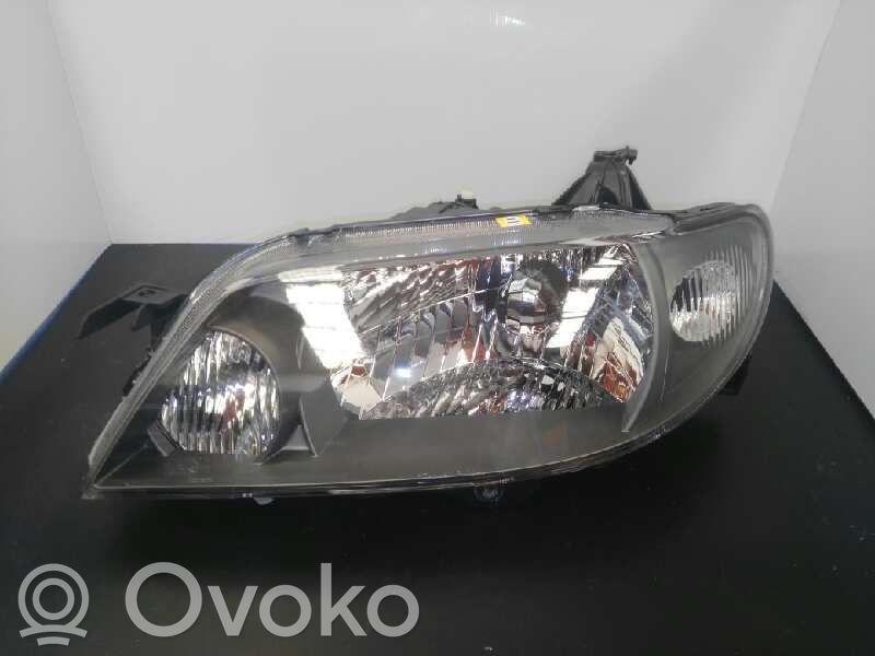 Mazda 323 Phare frontale 