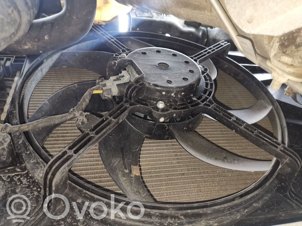 Opel Corsa E Elektrisks radiatoru ventilators 