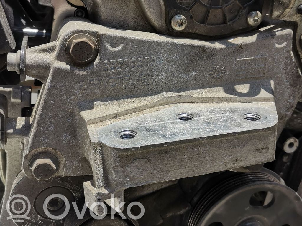 Opel Corsa E Moottorin kiinnikekorvake 