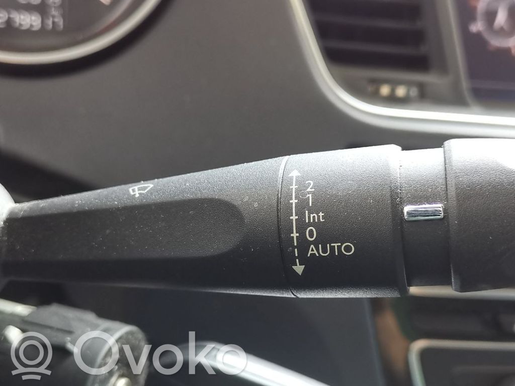 Peugeot 508 Valokatkaisija