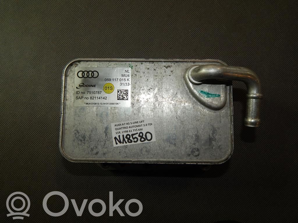 Audi A7 S7 4G Dzinēja eļļas radiators 
