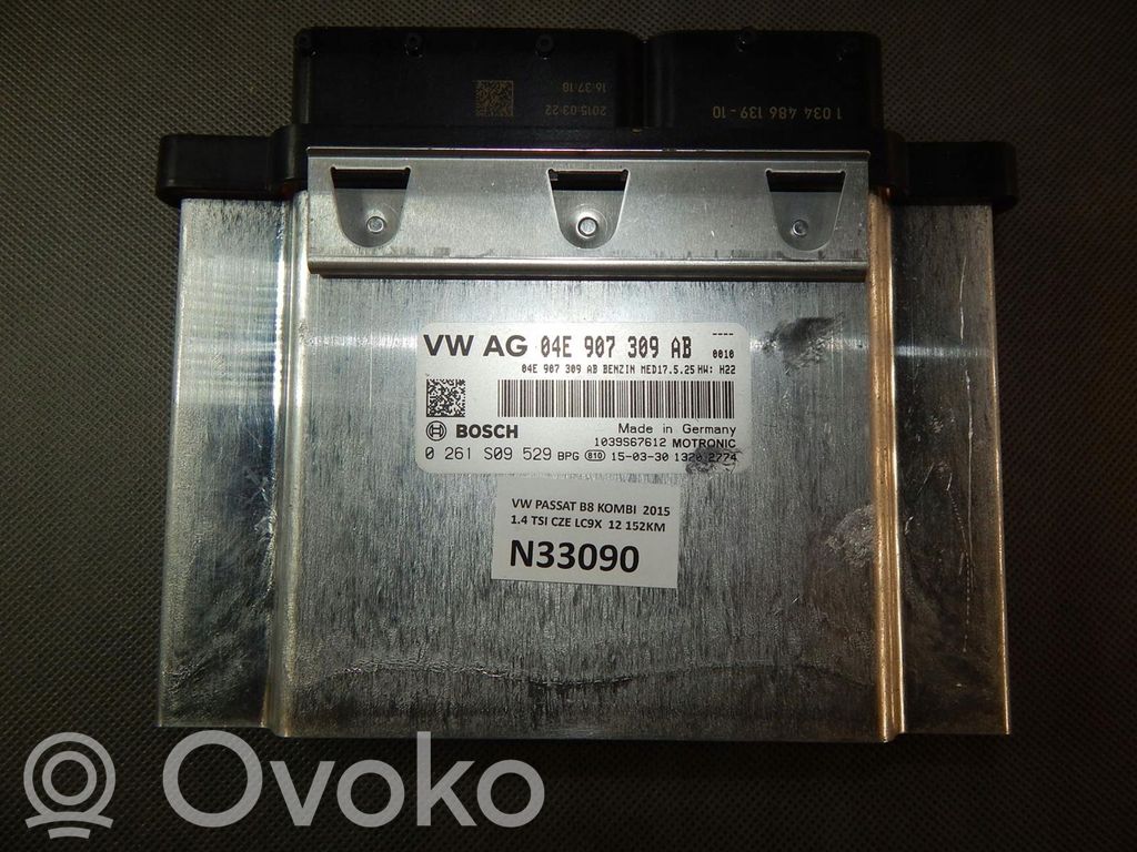 Volkswagen PASSAT B8 Engine control unit/module 