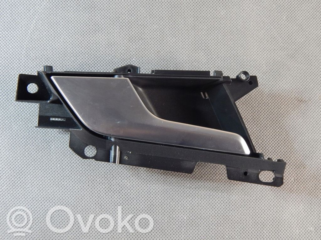 Audi A4 Allroad Front door interior handle 