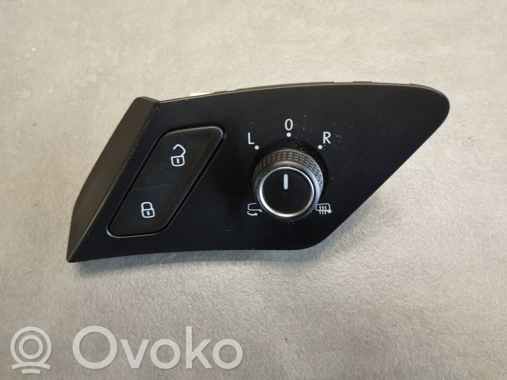 Volkswagen Golf VII Wing mirror switch 