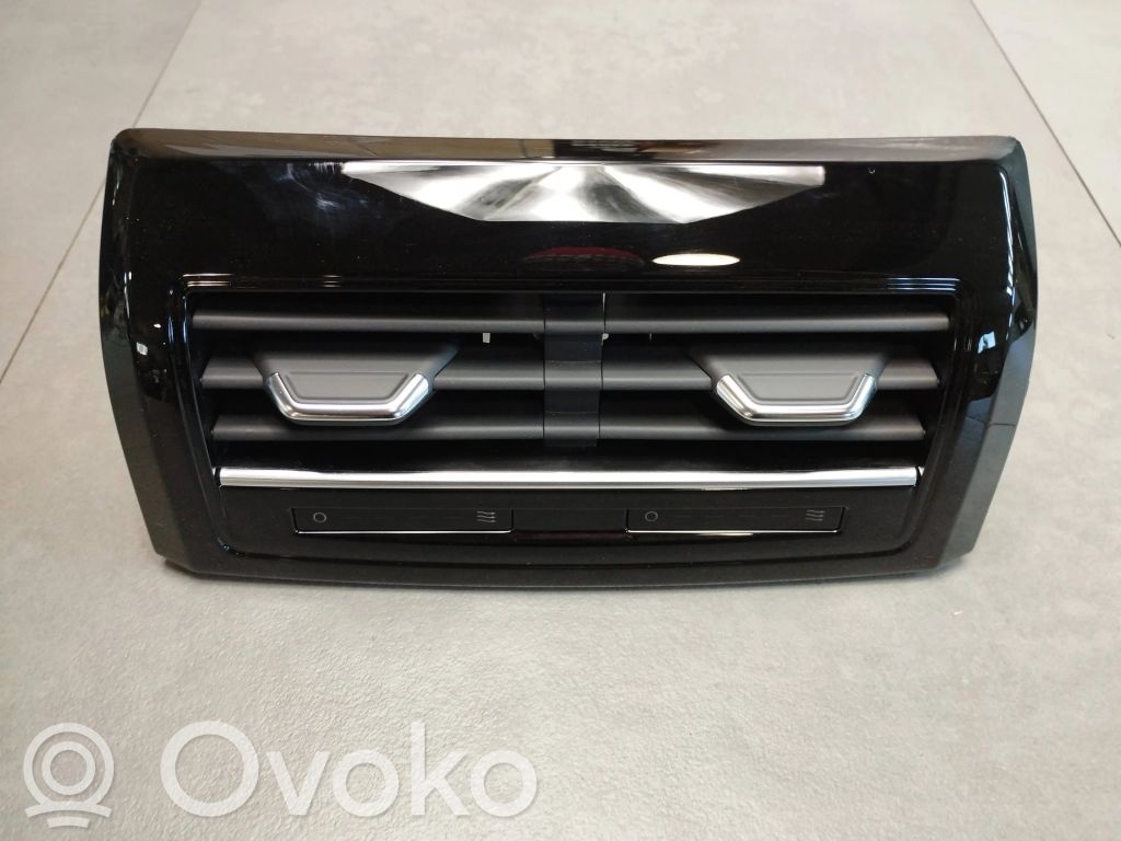 Audi A8 S8 D5 Oro grotelės gale 