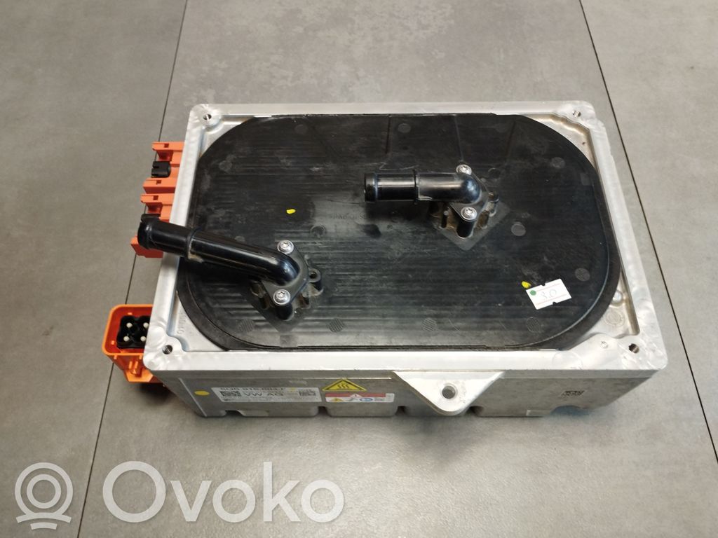 Inversor/convertidor de voltaje   5QS915684F,5QS915684D