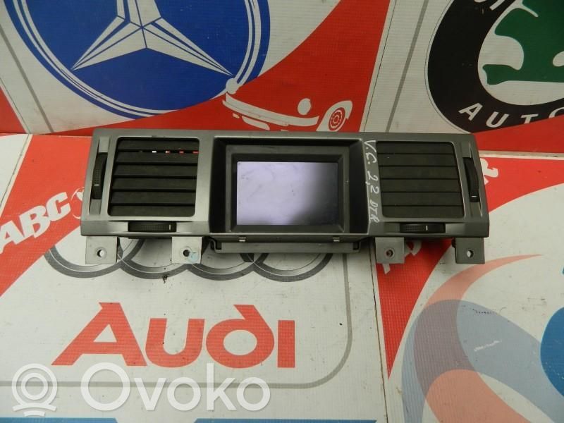 Head up display screen   13154972XR